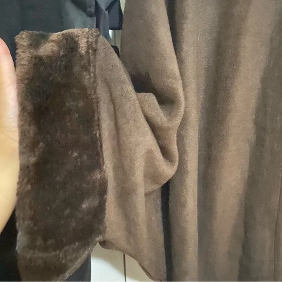 Chic Brown Women's Cape - Picture 4 of 6